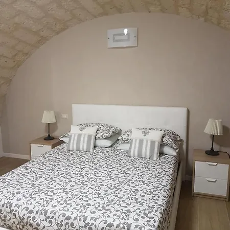 The Chicca House Apartament Bari